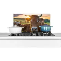 KitchenYeah - Spatscherm - Koeien - Zonsondergang - Natuur - Dieren - Koe - Keuken decoratie - 70x30 cm - Spatscherm koe - Spatwand - Achterwand keuken