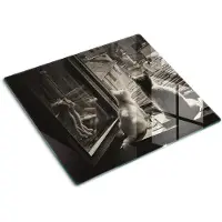 Tulup Glazen Snijplank - Zwart en wit Katten in het raam Dienblad - 60 x 52 cm - Serveerplank van glas - Snijplank van Glas - Anti-Slip Snijplank - UV Gelaagd Glas Serveerplank - Keukengerei
