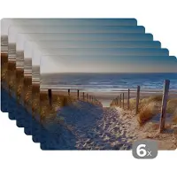 KitchenYeah Placemat - Placemats kunststof - Zand - Strand - Duin - Zee - Zomer - 45x30 cm - 6 stuks - Hittebestendig - Anti-Slip - Onderlegger - Afneembaar