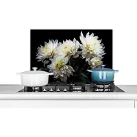 KitchenYeah Spatscherm keuken 70x50 cm - Kookplaat achterwand Bloemen - Chrysant - Wit - Natuur - Botanisch - Muurbeschermer - Spatwand fornuis - Hoogwaardig aluminium