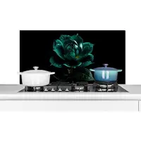 KitchenYeah Spatscherm keuken 100x50 cm - Kookplaat achterwand Bloemen - Rozen - Blauw - Portret - Zwart - Muurbeschermer - Spatwand fornuis - Hoogwaardig aluminium