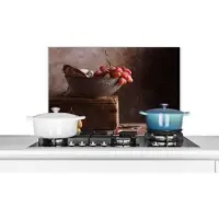 KitchenYeah Spatscherm keuken 70x50 cm - Kookplaat achterwand Rustiek - Druiven - Schaal - Stilleven - Fruit - Muurbeschermer - Spatwand fornuis - Hoogwaardig aluminium
