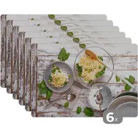 KitchenYeah Placemat - Placemats kunststof - Pasta - Basilicum - Koken - 45x30 cm - 6 stuks - Hittebestendig - Anti-Slip - Onderlegger - Afneembaar