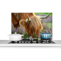 KitchenYeah Spatscherm keuken 80x55 cm - Kookplaat achterwand Schotse Hooglander - Hoorns - Heide - Muurbeschermer - Spatwand fornuis - Hoogwaardig aluminium