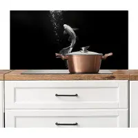 KitchenYeah Spatscherm keuken 100x50 cm - Kookplaat achterwand Koi - Vis - Wit - Zwart - Muurbeschermer - Spatwand fornuis - Hoogwaardig aluminium