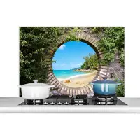 KitchenYeah Spatscherm keuken 100x65 cm - Kookplaat achterwand Strand - Zee - Doorkijk - Zomer - Muurbeschermer - Spatwand fornuis - Hoogwaardig aluminium