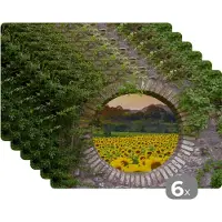 KitchenYeah Placemat - Placemats kunststof - Doorkijk - Bloemen - Zonnebloem - 45x30 cm - 6 stuks - Hittebestendig - Anti-Slip - Onderlegger - Afneembaar