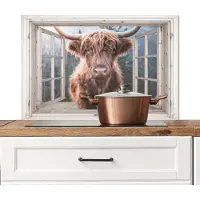 KitchenYeah Spatscherm keuken 90x60 cm - Kookplaat achterwand Schotse hooglander - Koe - Berg - Doorkijk - Muurbeschermer - Spatwand fornuis - Hoogwaardig aluminium