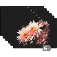 KitchenYeah Placemat - Placemats kunststof - Chrysant - Bloemen - Wit - Natuur - Zwart - 45x30 cm - 6 stuks - Hittebestendig - Anti-Slip - Onderlegger - Afneembaar