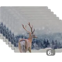 KitchenYeah Placemat - Placemats kunststof - Winter - Hert - Dieren - 45x30 cm - 6 stuks - Hittebestendig - Anti-Slip - Onderlegger - Afneembaar