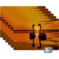 KitchenYeah Placemat - Placemats kunststof - Zwanen - Zonsondergang - vogel - Oranje - Water - 45x30 cm - 6 stuks - Hittebestendig - Anti-Slip - Onderlegger - Afneembaar