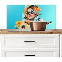 KitchenYeah Spatscherm keuken 80x40 cm - Kookplaat achterwand Bloemen - Vrouw - Zonnebril - Blauw - Muurbeschermer - Spatwand fornuis - Hoogwaardig aluminium