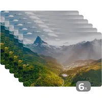 KitchenYeah Placemat - Placemats kunststof - Bergen - Planten - Landschap - 45x30 cm - 6 stuks - Hittebestendig - Anti-Slip - Onderlegger - Afneembaar