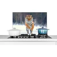 KitchenYeah Spatscherm keuken 70x50 cm - Kookplaat achterwand Tijger - Landschap - Sneeuw - Winter - Dieren - Muurbeschermer - Spatwand fornuis - Hoogwaardig aluminium
