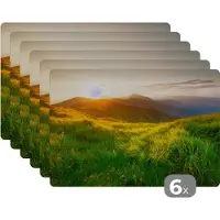 KitchenYeah Placemat - Placemats kunststof - Gras - Heuvels - Zon - Natuur - Landschap - 45x30 cm - 6 stuks - Hittebestendig - Anti-Slip - Onderlegger - Afneembaar