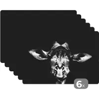 KitchenYeah Placemat - Placemats kunststof - Giraffe - Portret - Dieren - Zwart - Wit - 45x30 cm - 6 stuks - Hittebestendig - Anti-Slip - Onderlegger - Afneembaar