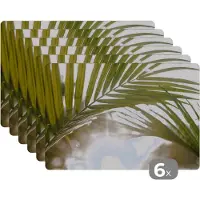 KitchenYeah Placemat - Placemats kunststof - Palmboom - Palmblad - Zon - Zomer - 45x30 cm - 6 stuks - Hittebestendig - Anti-Slip - Onderlegger - Afneembaar