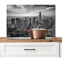 KitchenYeah Spatscherm keuken 80x55 cm - Kookplaat achterwand Architectuur - Zwart wit - Stad - Skyline - New York - Muurbeschermer - Spatwand fornuis - Hoogwaardig aluminium