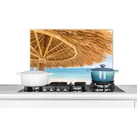 KitchenYeah Spatscherm keuken 70x50 cm - Kookplaat achterwand Parasol - Strand - Zee - Tropisch - Muurbeschermer - Spatwand fornuis - Hoogwaardig aluminium