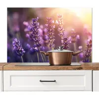 KitchenYeah Spatscherm keuken 100x65 cm - Kookplaat achterwand Lavendelbloemen - Paars - Zonlicht - Muurbeschermer - Spatwand fornuis - Hoogwaardig aluminium