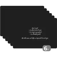KitchenYeah Placemat - Placemats kunststof - Oma's recept - Koken - Quotes - Spreuken - Oma - 45x30 cm - 6 stuks - Hittebestendig - Anti-Slip - Onderlegger - Afneembaar