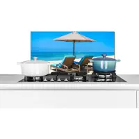 KitchenYeah Spatscherm keuken 60x30 cm - Kookplaat achterwand Strandstoel - Parasol - Zomer - Zee - Muurbeschermer - Spatwand fornuis - Hoogwaardig aluminium