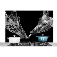 KitchenYeah Spatscherm keuken 120x80 cm - Kookplaat achterwand Dieren - Zwart - giraffe - Wit - Portret - Muurbeschermer - Spatwand fornuis - Hoogwaardig aluminium