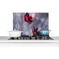 KitchenYeah Spatscherm keuken 70x50 cm - Kookplaat achterwand Bloemen - Rood - Planten - Natuur - Muurbeschermer - Spatwand fornuis - Hoogwaardig aluminium