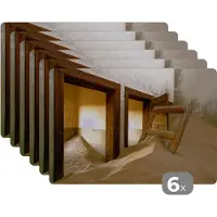 KitchenYeah Placemat - Placemats kunststof - Zand - Architectuur - Woestijn - Deur - 45x30 cm - 6 stuks - Hittebestendig - Anti-Slip - Onderlegger - Afneembaar