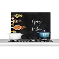 KitchenYeah Spatscherm keuken 80x55 cm - Kookplaat achterwand Opa's keuken - Keuken - Opa - Spreuken - Quotes - Muurbeschermer - Spatwand fornuis - Hoogwaardig aluminium