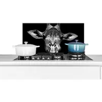 KitchenYeah Spatscherm keuken 70x30 cm - Kookplaat achterwand Giraffe - Portret - Dieren - Zwart - Wit - Muurbeschermer - Spatwand fornuis - Hoogwaardig aluminium