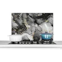 KitchenYeah Spatscherm - Luxe - Marmer print - Grijs - Goud - Keuken - Achterwand keuken - Spatwand - 90x60 cm