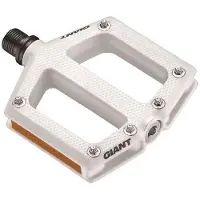 Giant Pinner Lite Pedalen
