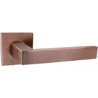 Intersteel deurkruk Q 05 op rozet vierkant verdekt 53x53x6mm - PVD brons