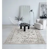 The Carpet Mila – Klassiek glanzend vloerkleed met bloemenpatroon, geschikt voor woonkamer en eetkamer, crème beige met klassieke bloemen, 140 x 200 cm