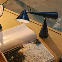 Tom Dixon Design tafellamp Pose Task Light, dimbaar, blauw, Woon-/ Eetkamer, Kunststof, Design, tafellamp
