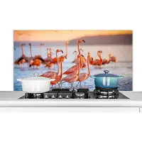 KitchenYeah Spatscherm keuken - Flamingo - Zonsondergang - Vogel - Tropisch - Keuken achterwand - 120x60 cm - Spatscherm dieren - Spatwand - Keuken decoratie