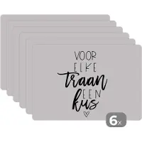 KitchenYeah Placemat - Placemats kunststof - Beterschap - Quotes - Kus - 45x30 cm - 6 stuks - Hittebestendig - Anti-Slip - Onderlegger - Afneembaar