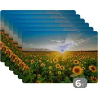 KitchenYeah Placemat - Placemats kunststof - Zonsondergang - Bloemen - Zonnebloem - Horizon - Landschap - 45x30 cm - 6 stuks - Hittebestendig - Anti-Slip - Onderlegger - Afneembaar