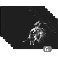 KitchenYeah Placemat - Placemats kunststof - Dieren - Wild - Leeuw - Zwart - Wit - 45x30 cm - 6 stuks - Hittebestendig - Anti-Slip - Onderlegger - Afneembaar