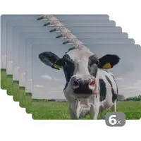 KitchenYeah Placemat - Placemats kunststof - Koe - Weiland - Natuur - Dieren - Gras - 45x30 cm - 6 stuks - Hittebestendig - Anti-Slip - Onderlegger - Afneembaar