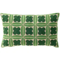 Dutch decor CLOVER - sierkussen 30x50 cm - geometrisch - geborduurd - Courtyard - groen - Inclusief binnenkussen - Luxe kussens voor woonkamer & bank