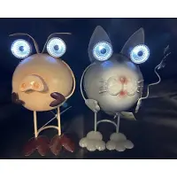Impuls Metalen solarlampen "Varken en Kat" - Set van 2 stuks - meerkleurig - met 2 LED - Staand model - hoogte 16.5 x 10 x 9.5 cm - Tuindecoratie - Tuinverlichting