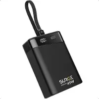 Surge Powerbank 20.000 mAh - 45W snellader met ingebouwde USB-C kabel en USB-C + USB-A Poort - Geschikt voor Telefoon, Tablet en Laptop - Voor Noodpakket