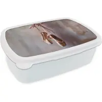 MuchoWow Broodtrommel Wit - Lunchbox Balletschoenen - Satijn - Aardetinten - Brooddoos 18x12x6 cm - Brood lunch box - Broodtrommels voor kinderen en volwassenen