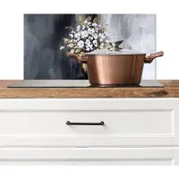 KitchenYeah Spatscherm keuken 70x30 cm - Kookplaat achterwand Bloemen - Wit - Vaas - Abstract - Muurbeschermer - Spatwand fornuis - Hoogwaardig aluminium