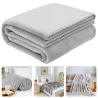 Cheqo Grijze Fleece Deken 150x200 cm – Zachte Plaid Flannel – Warme Deken voor Bank of Bed – Polyester Fleece – Ultiem Comfort – Dekentje – Duurzame & Stijlvolle Interieur Decoratie