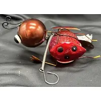 Impuls Metaal hangende solarlamp "Lieveheersbeestje met handjes" - meerkleurig - met 1 LED - Hangend en Staand model - hoogte 12 x 16 x 11 cm - Tuindecoratie - Tuinverlichting