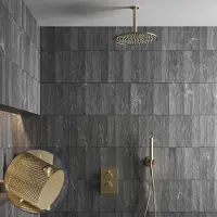Saniclear Brass Curved inbouw regendouche met 20cm hoofddouche en plafondarm geborsteld messing - mat goud