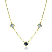 Zinzi gold plated zilveren schakelketting met twee lichtblauwe klavers en een donkerblauwe klaver 42-45cm ZIC2662B